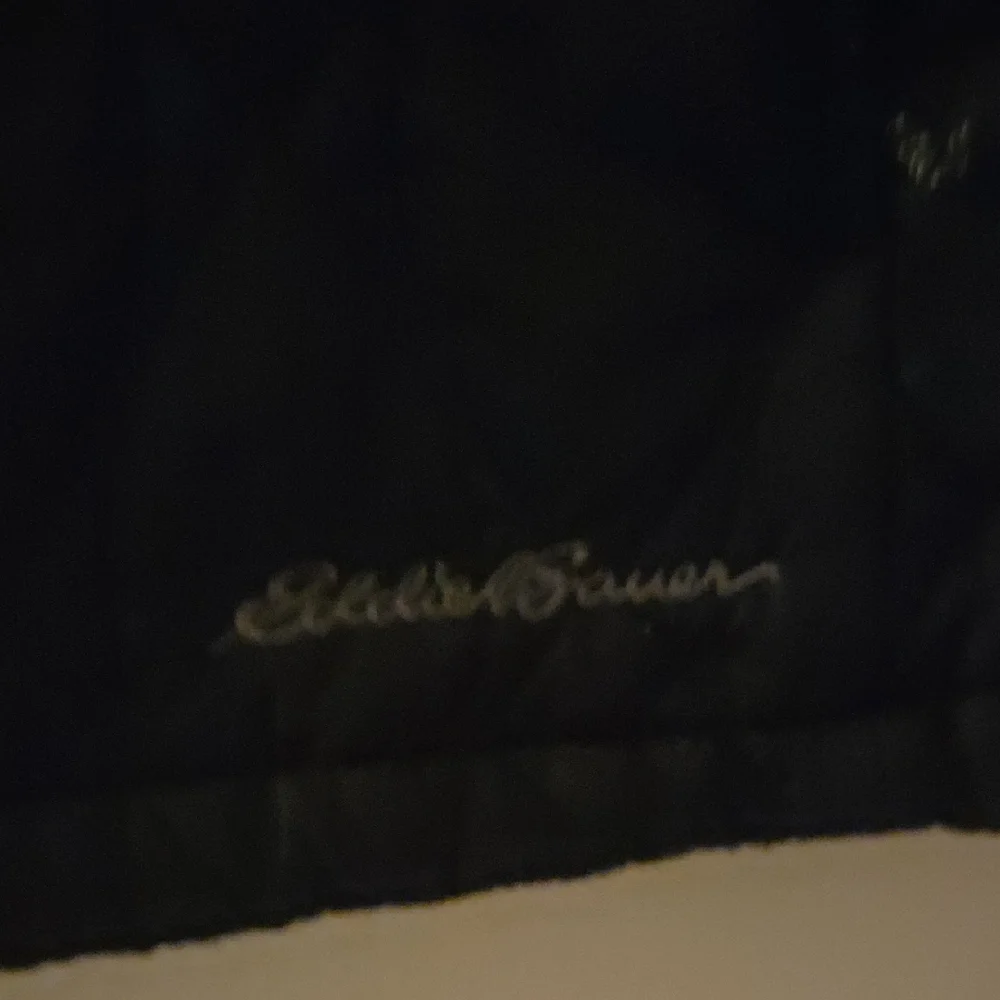Eddie Bauer Ladies Quilted Jacket - Picture 4 of 6